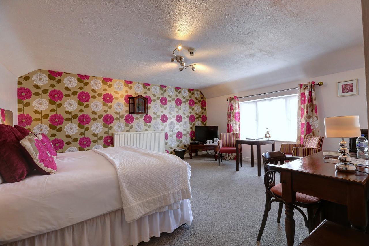 Manor Court Hotel Carnaby Eksteriør bilde