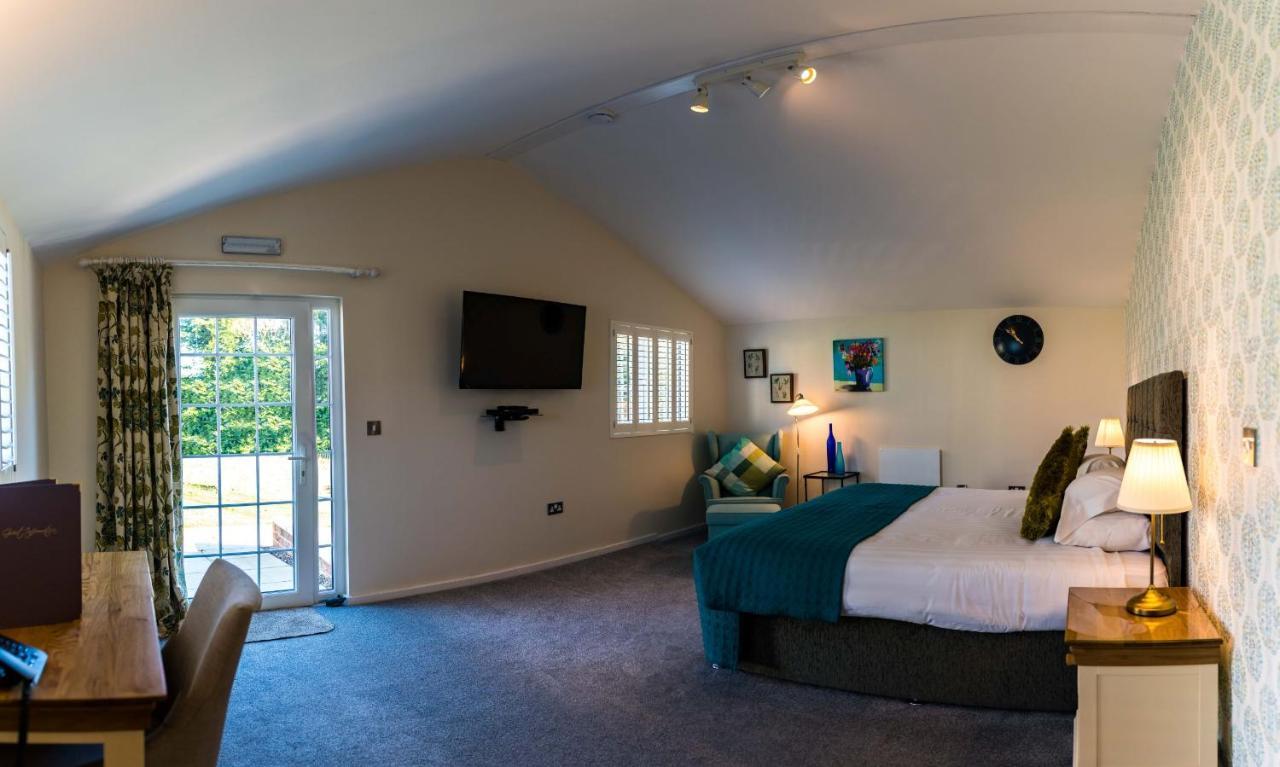 Manor Court Hotel Carnaby Eksteriør bilde